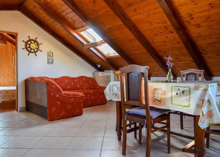 Bella Vista شقة Mali Iž