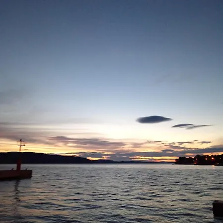 Bella Vista * Mali Iž
