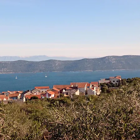Bella Vista * Mali Iž